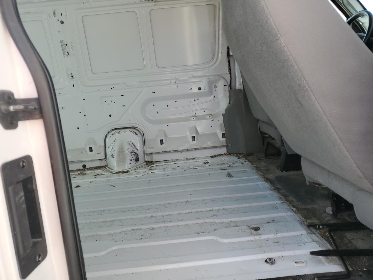2013 Ford Econoline - Image 10