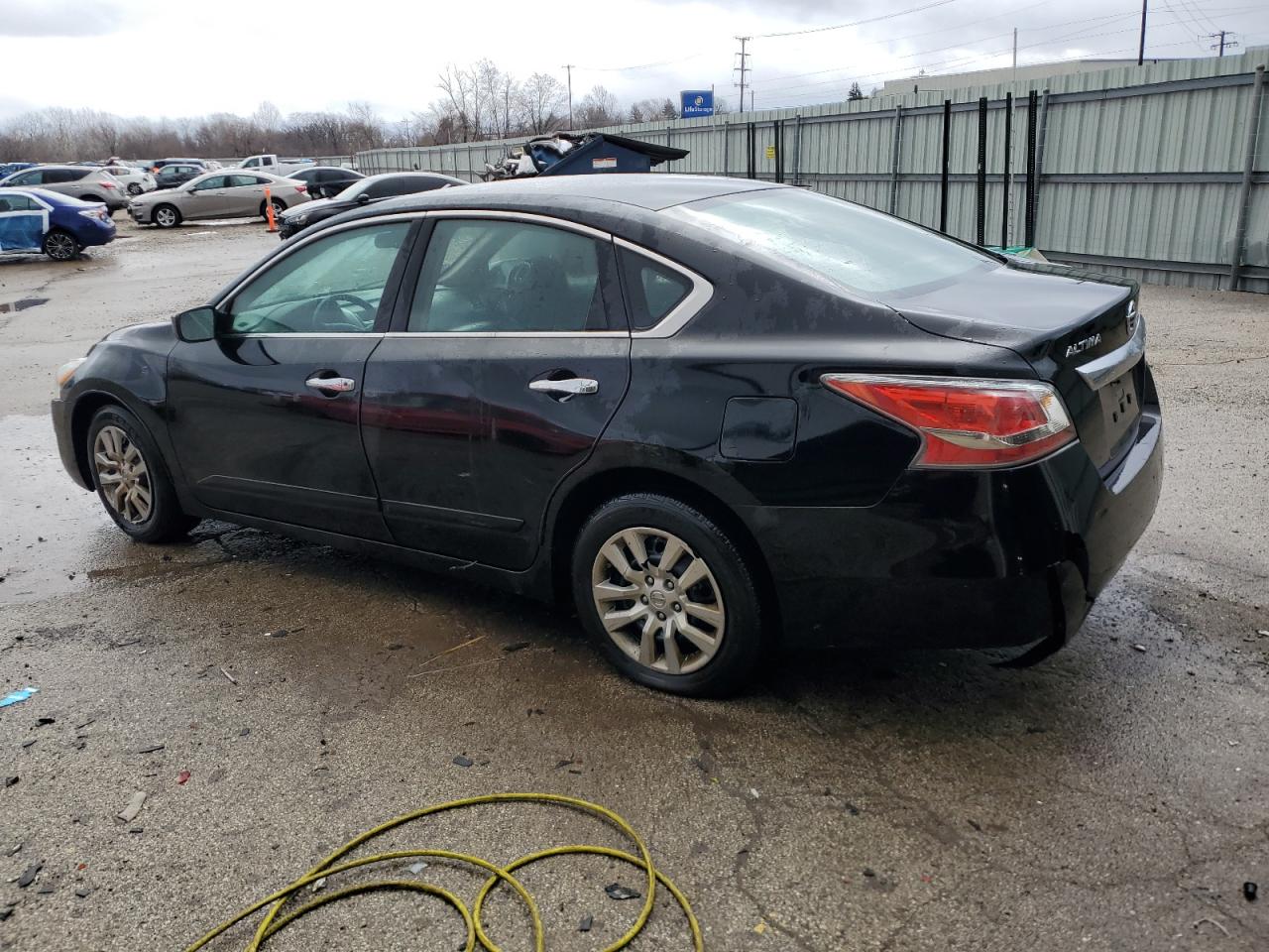 2015 Nissan Altima - Image 2