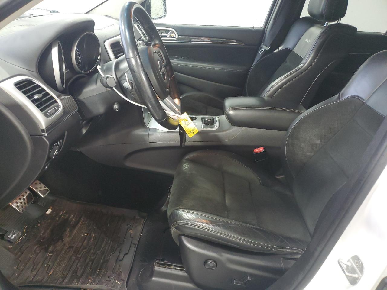 2013 Jeep Grand Cherokee - Image 7