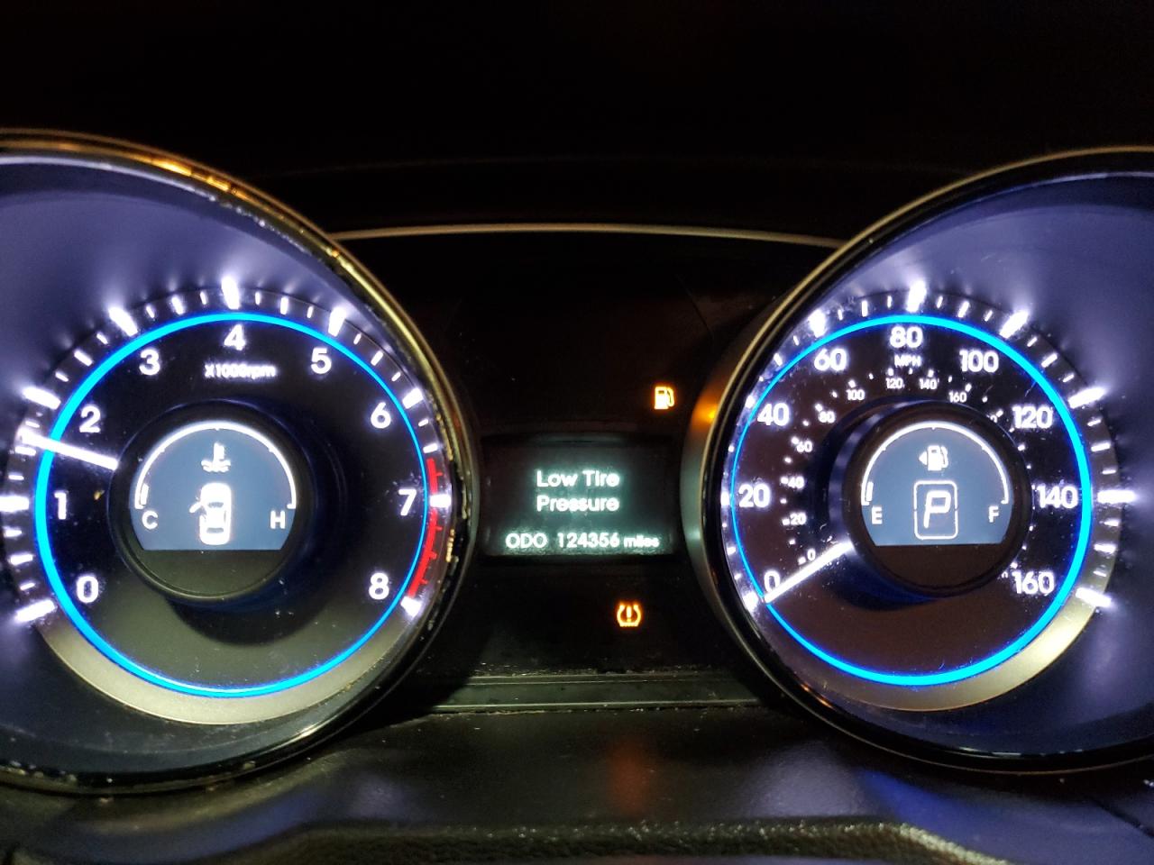 2013 Hyundai Sonata - Image 9