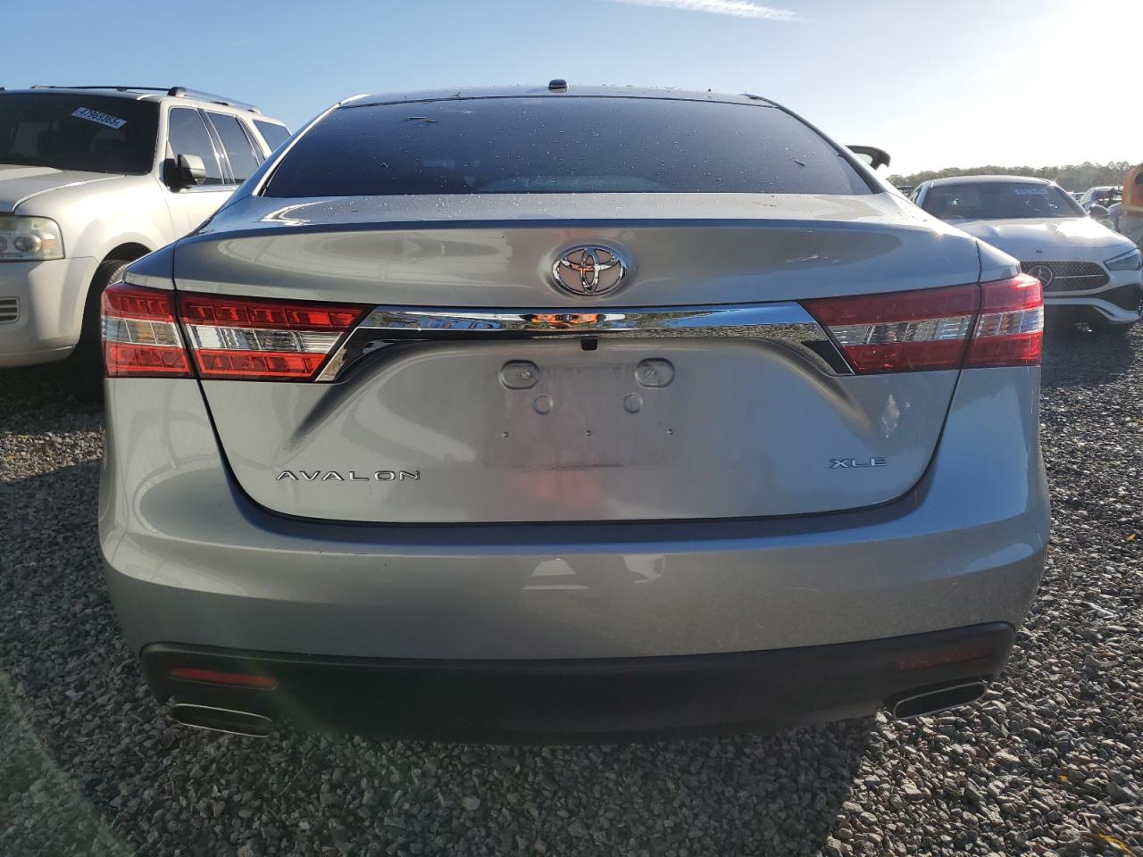 2015 Toyota Avalon - Image 6
