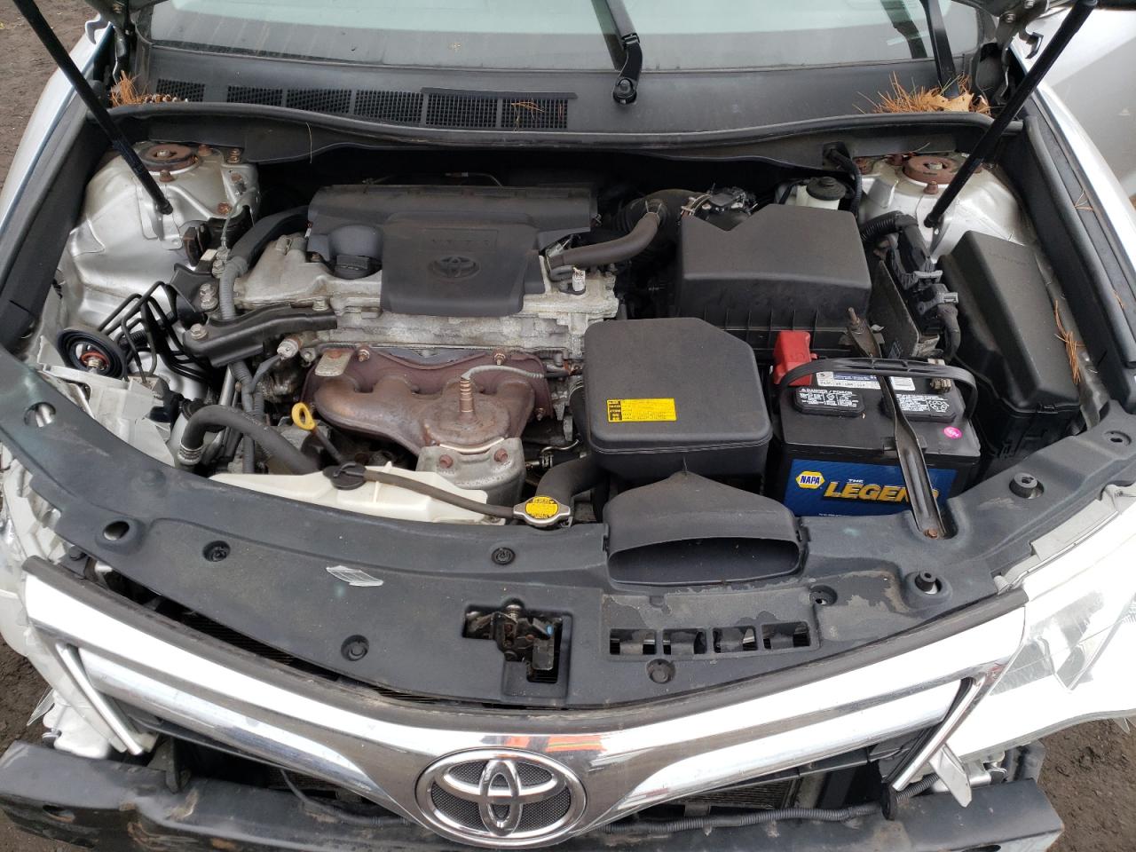 2014 Toyota Camry - Image 11