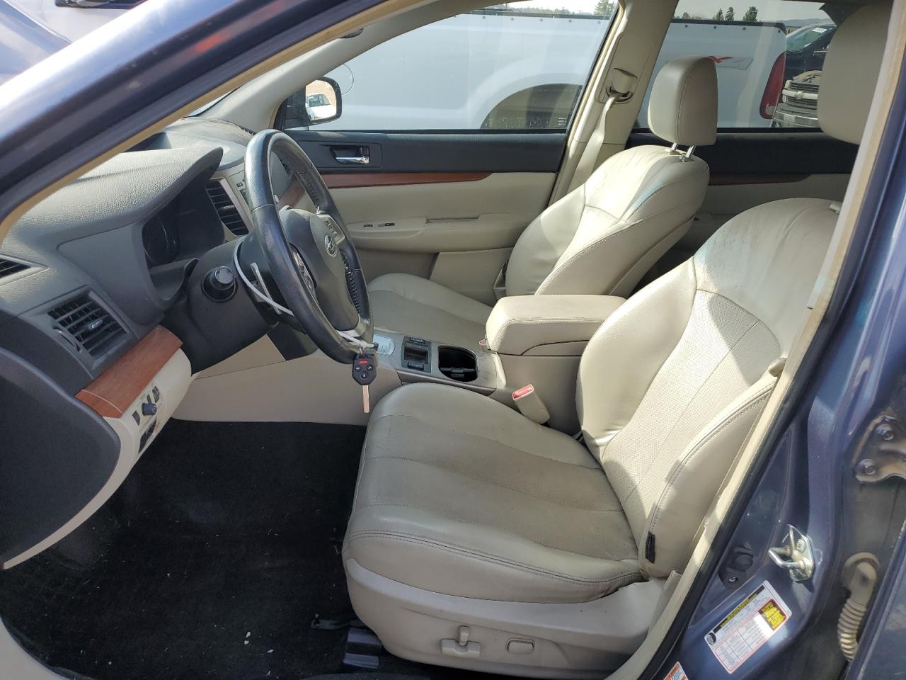 2014 Subaru Outback - Image 7