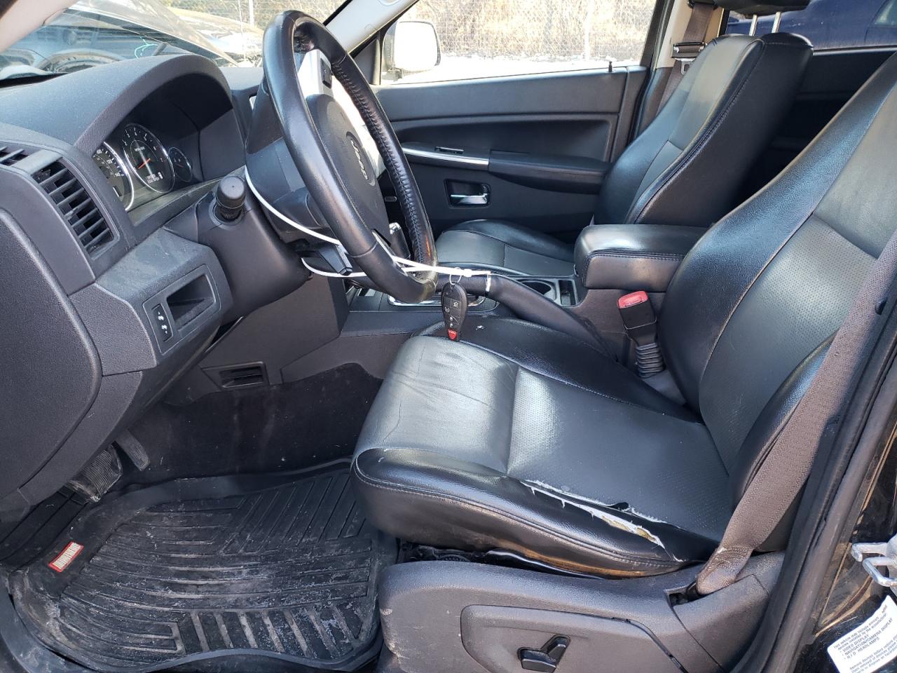 2010 Jeep Grand Cherokee - Image 7