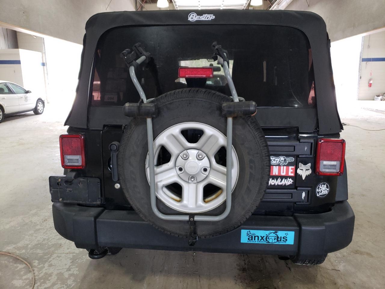 2012 Jeep Wrangler - Image 6