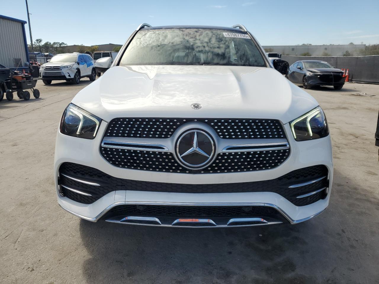 2022 Mercedes-Benz GLE - Image 5