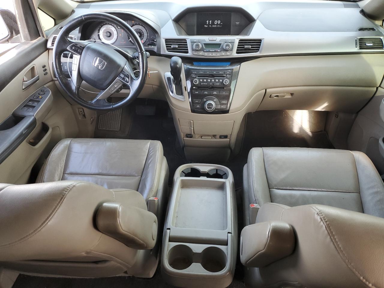 2012 Honda Odyssey - Image 8
