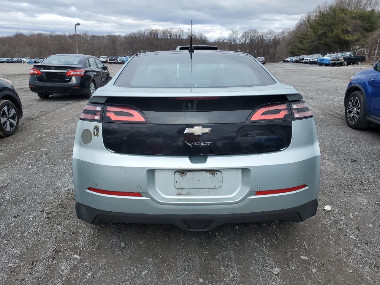 2012 Chevrolet Volt - Image 6
