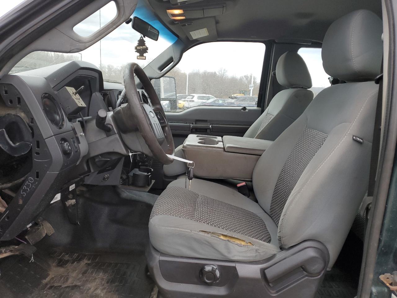 2011 Ford F250 - Image 7