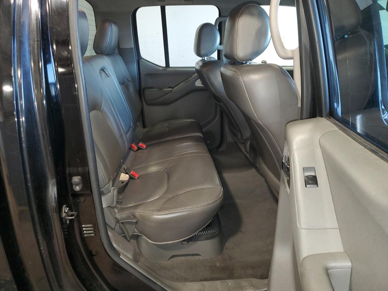2008 Nissan Navara (Frontier) - Image 10