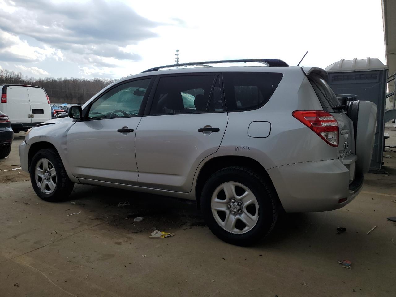 2010 Toyota RAV 4 - Image 2