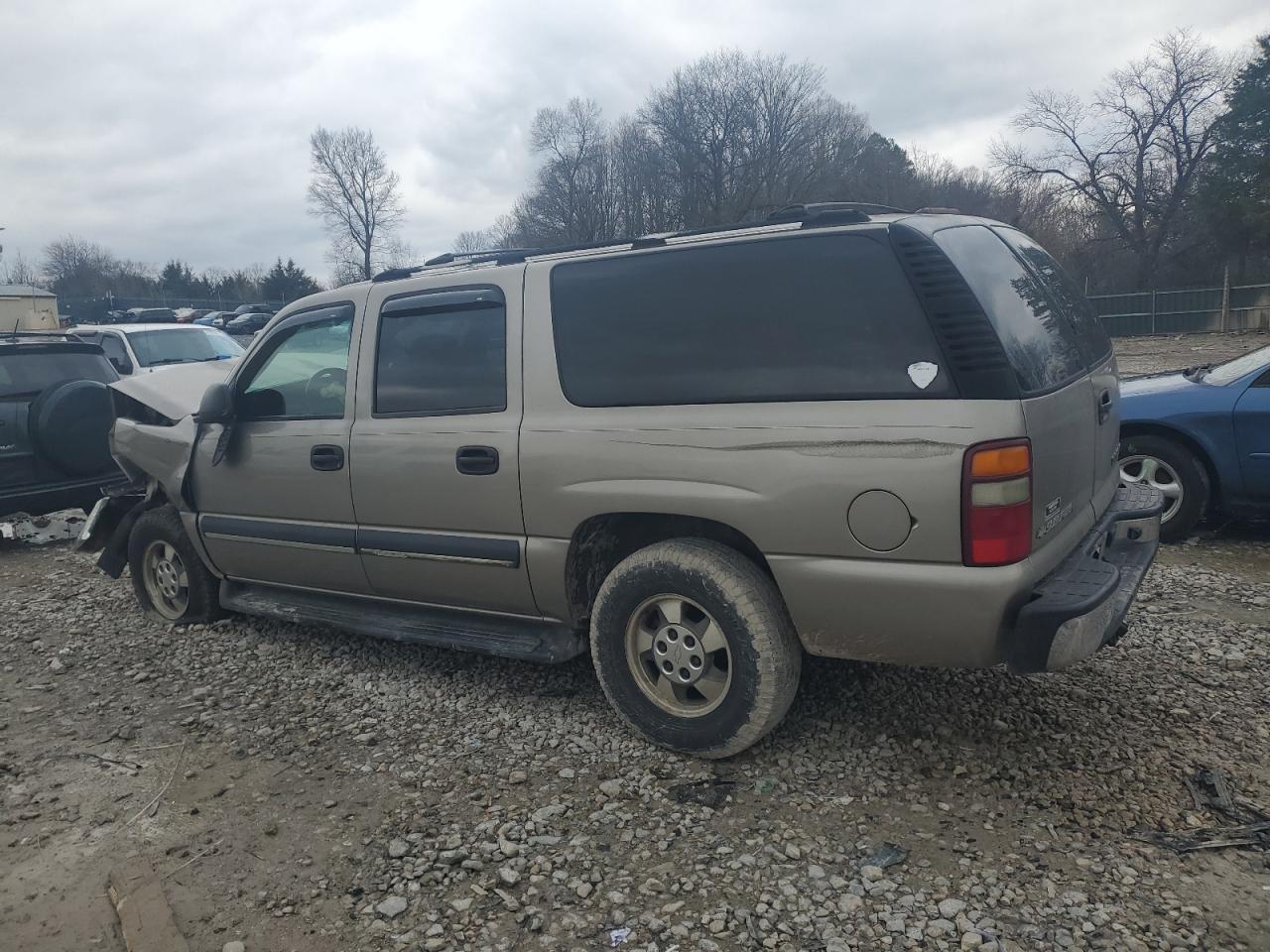 2003 Chevrolet Suburban - Image 2
