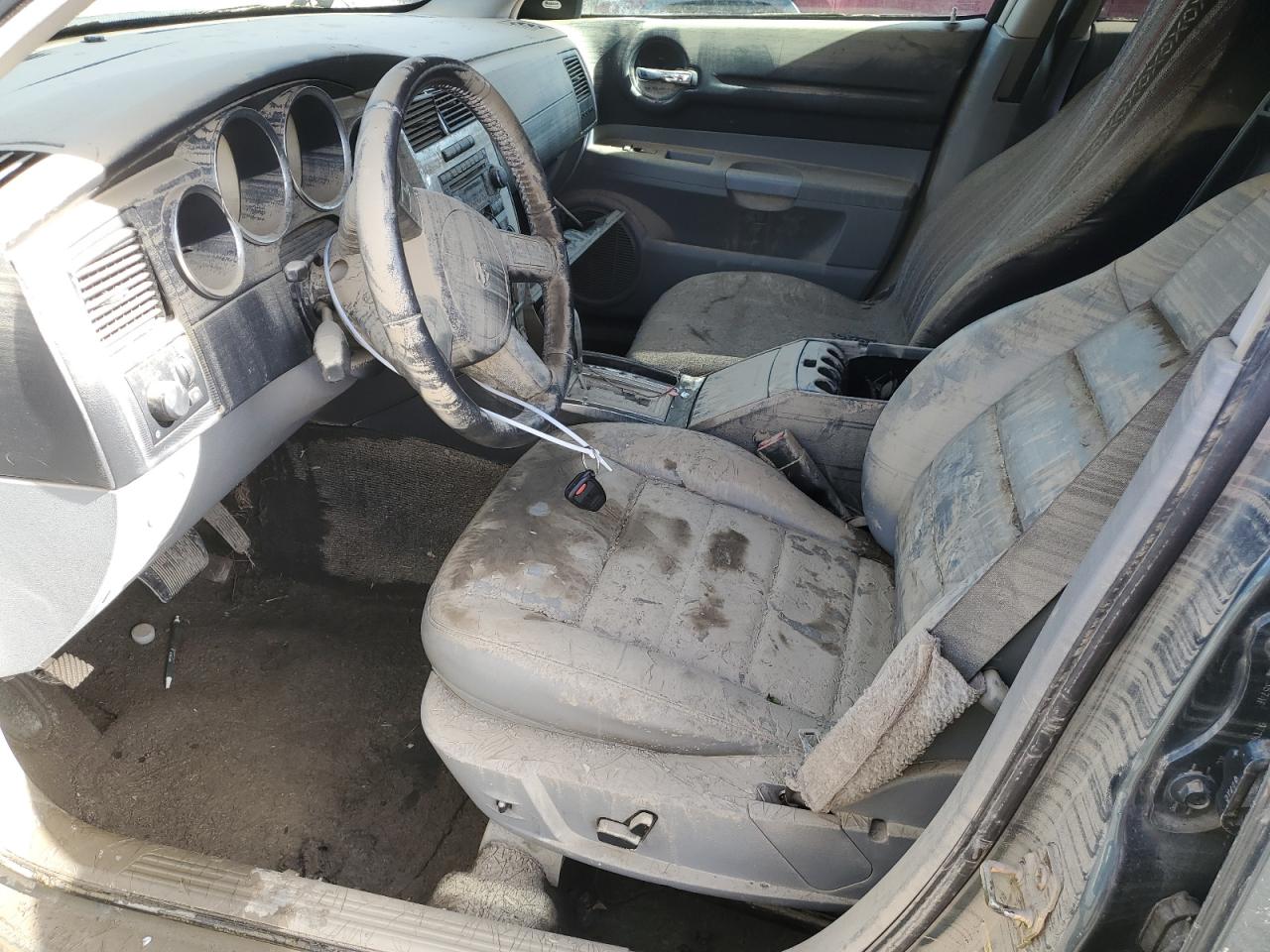 2006 Dodge Magnum - Image 7