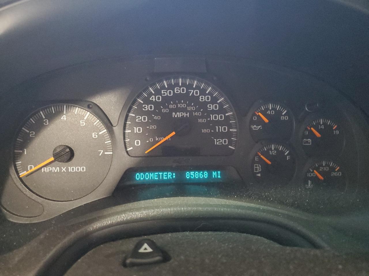2003 Chevrolet TrailBlazer - Image 9