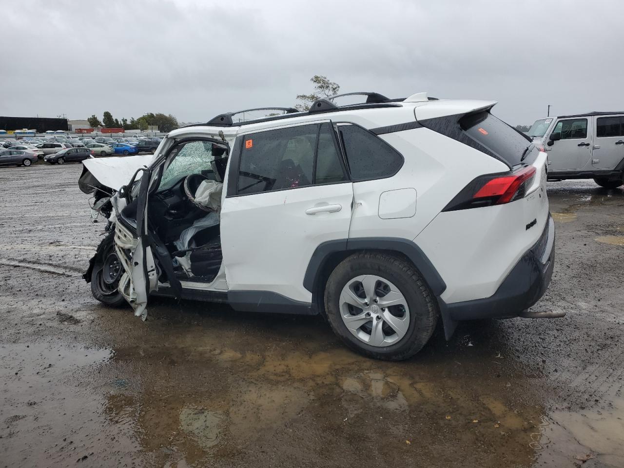 2019 Toyota RAV 4 - Image 2