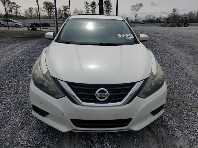 Sedans NISSAN ALTIMA 2016 Biały