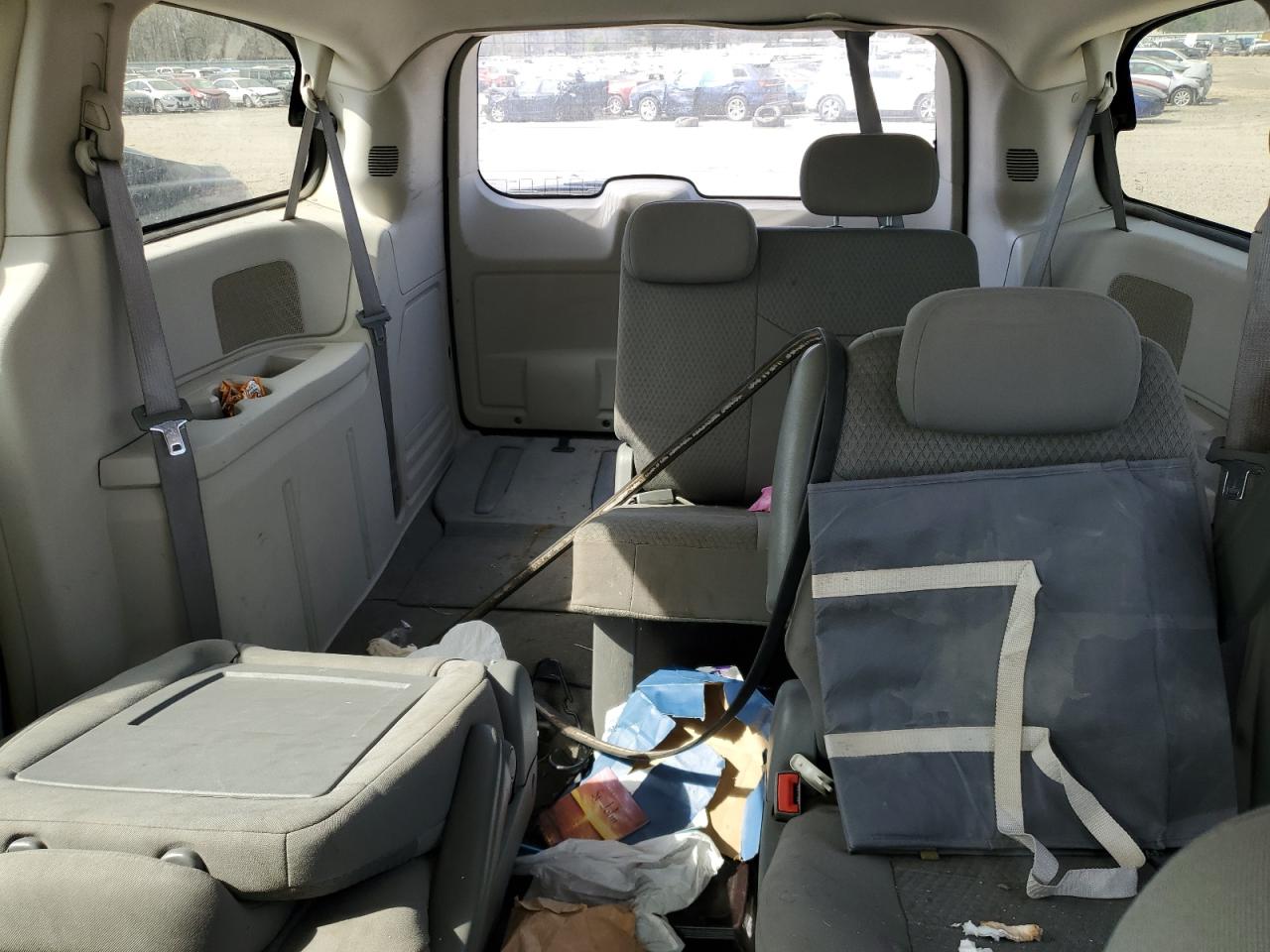 2008 Chrysler Town & Country Lx VIN: 2A8HR44H38R625888 Lot: 60596965