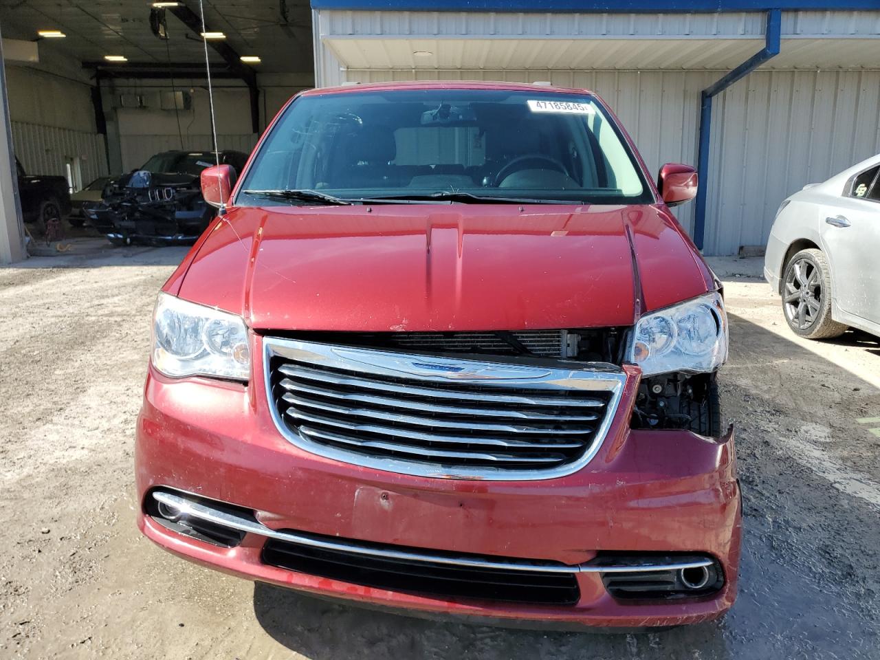 2012 Chrysler Town & Country - Image 5