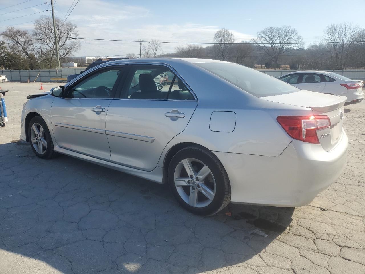 2014 Toyota Camry - Image 2