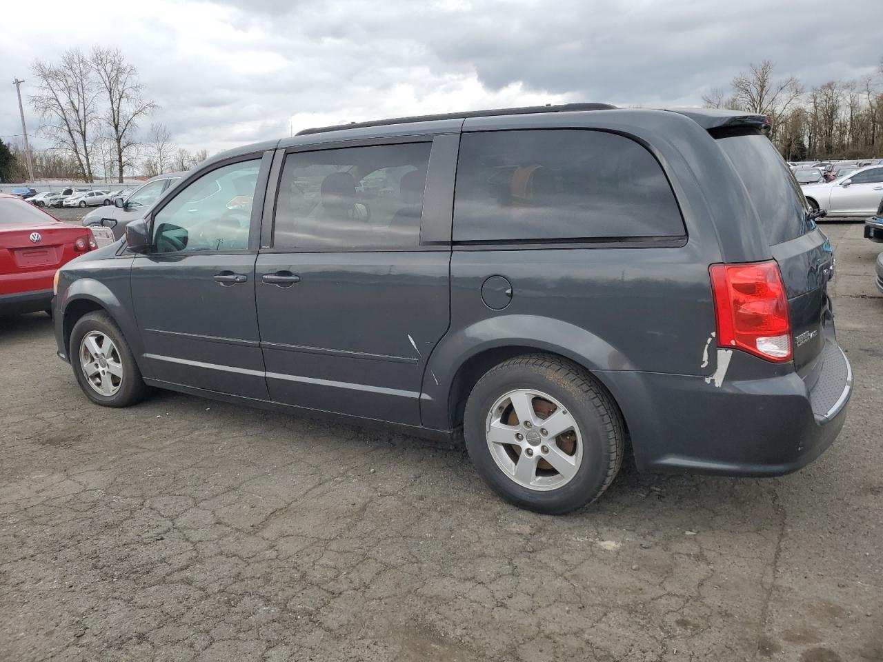 2012 Dodge Caravan - Image 2