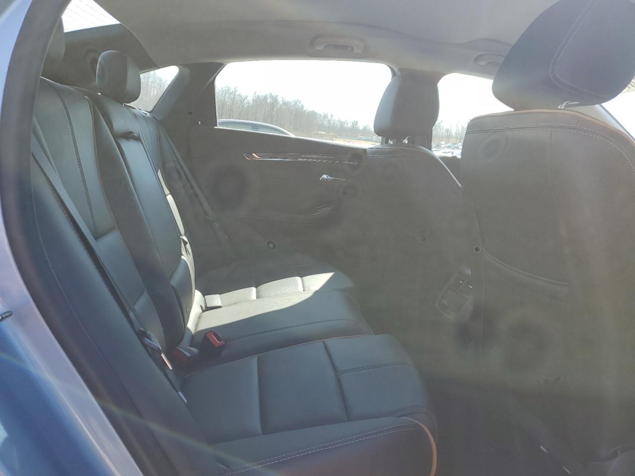 2015 Chevrolet Impala - Image 10