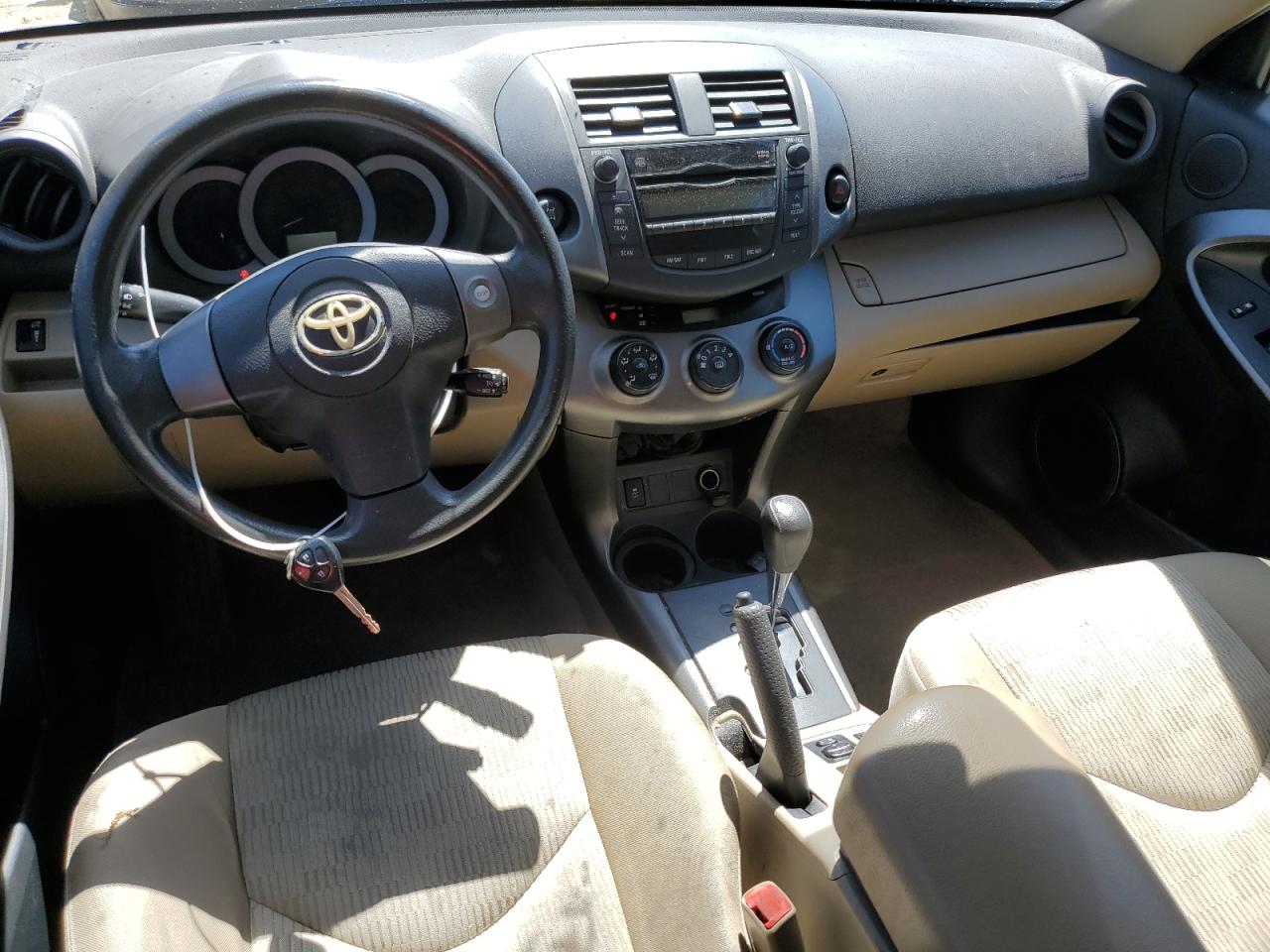 2010 Toyota RAV 4 - Image 8