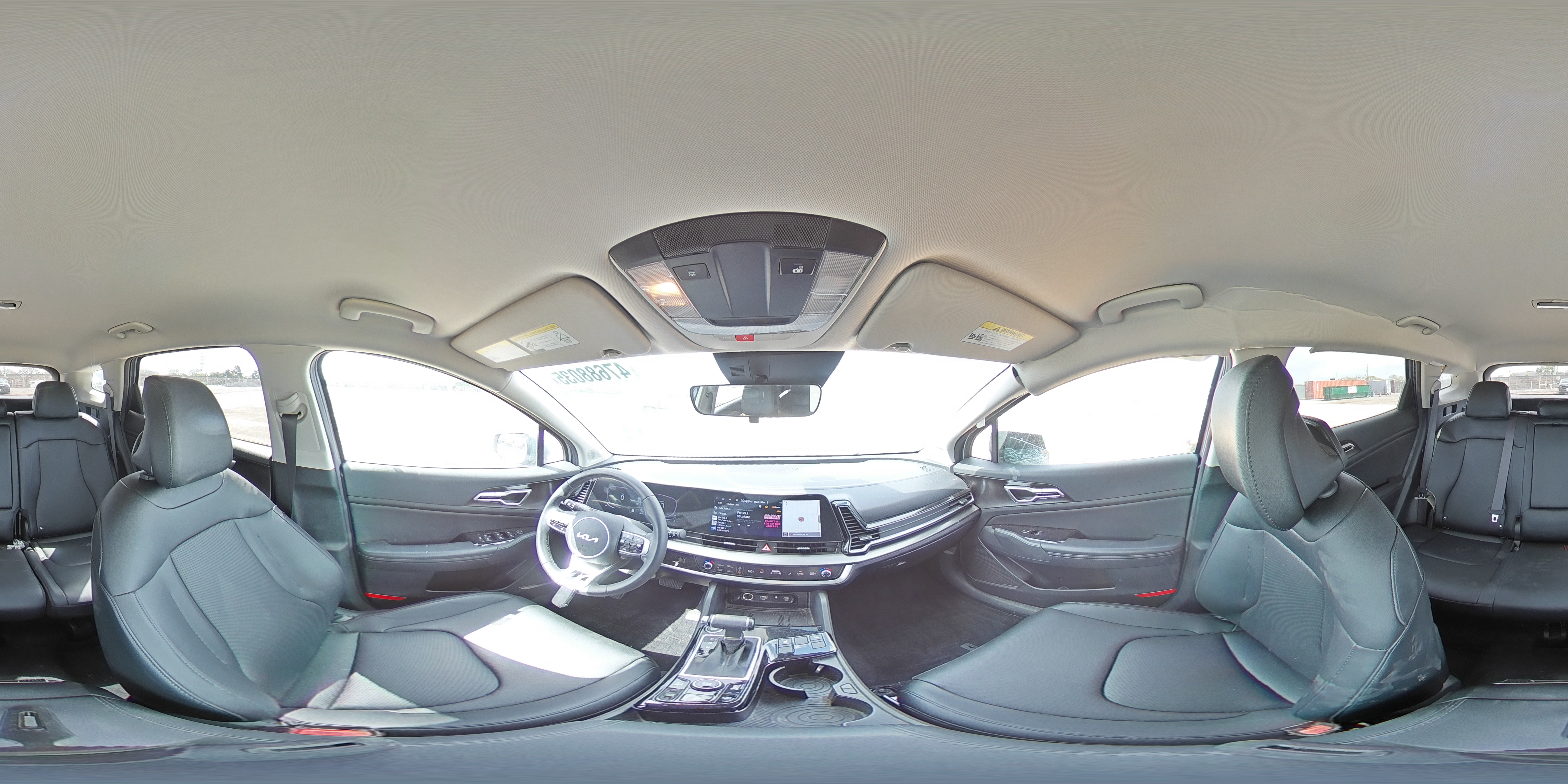 2024 Kia Sportage - Image 13