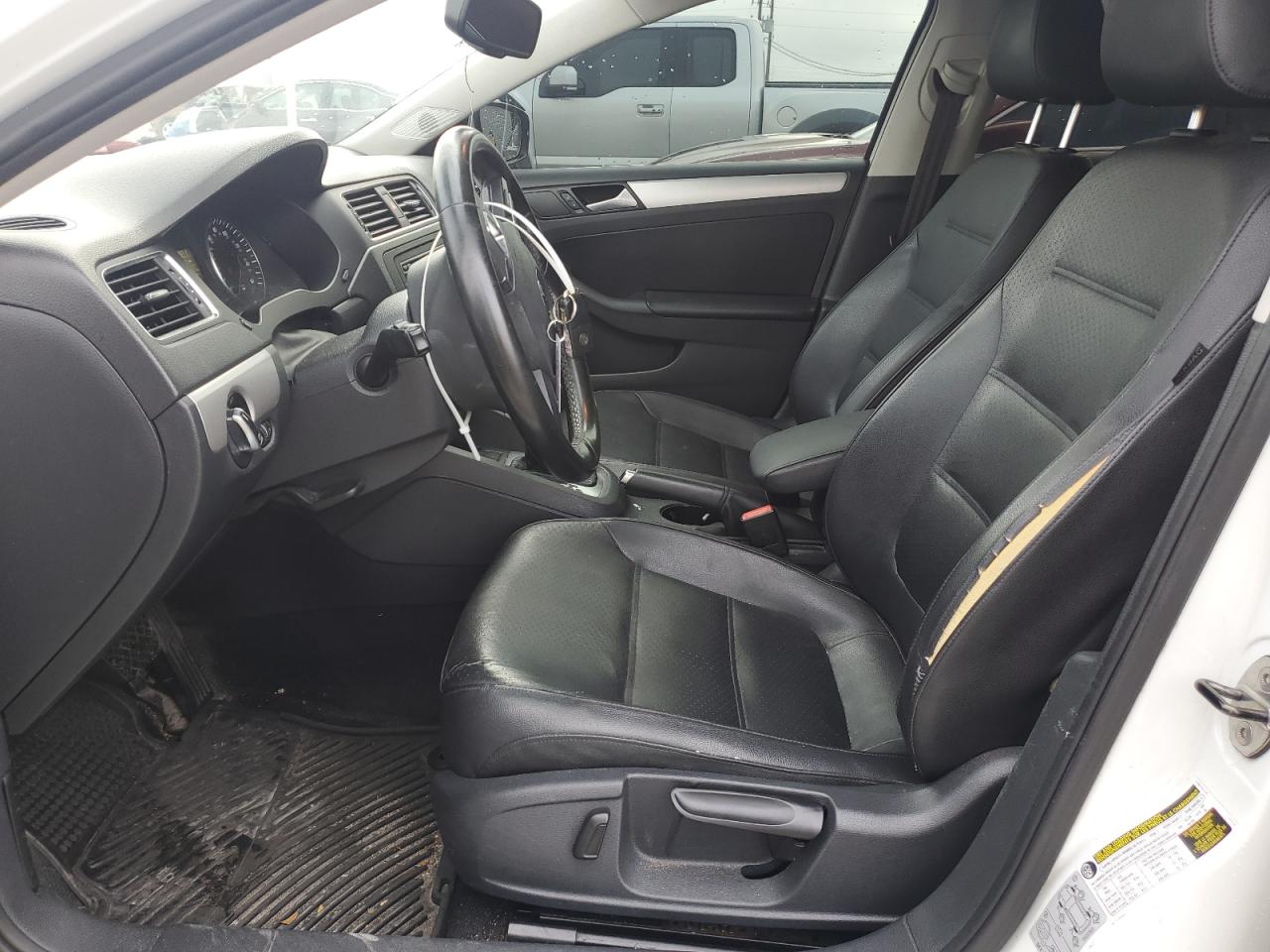2014 Volkswagen Jetta - Image 7