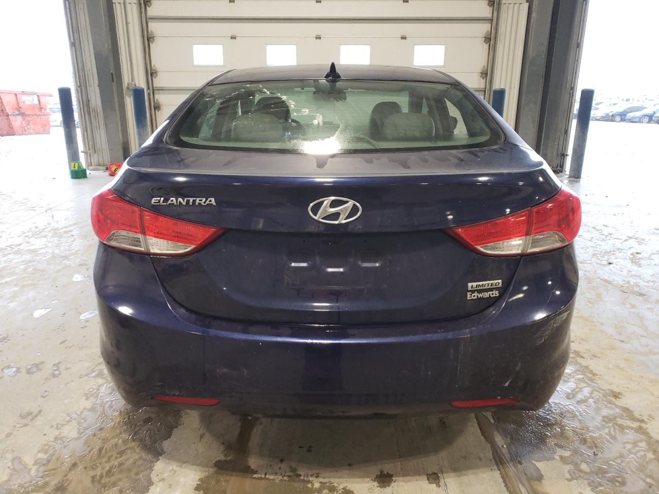 2013 Hyundai Elantra - Image 6