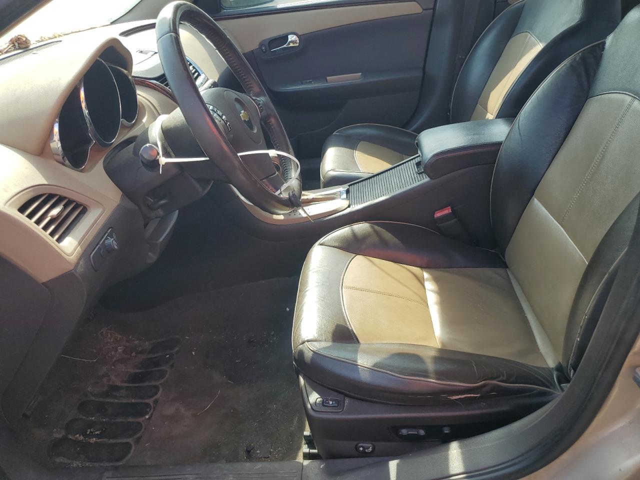 2011 Chevrolet Malibu - Image 7