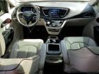 2020 Chrysler Pacifica Limited na sprzedaż w Elgin, IL - Side
