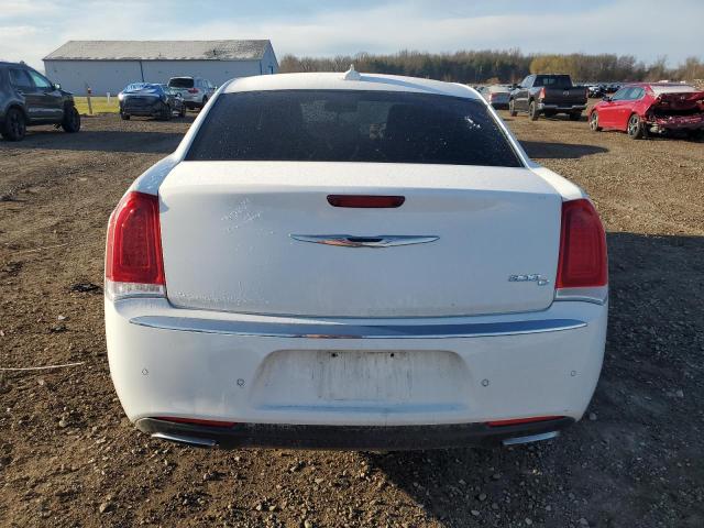 CHRYSLER 300 2017 White