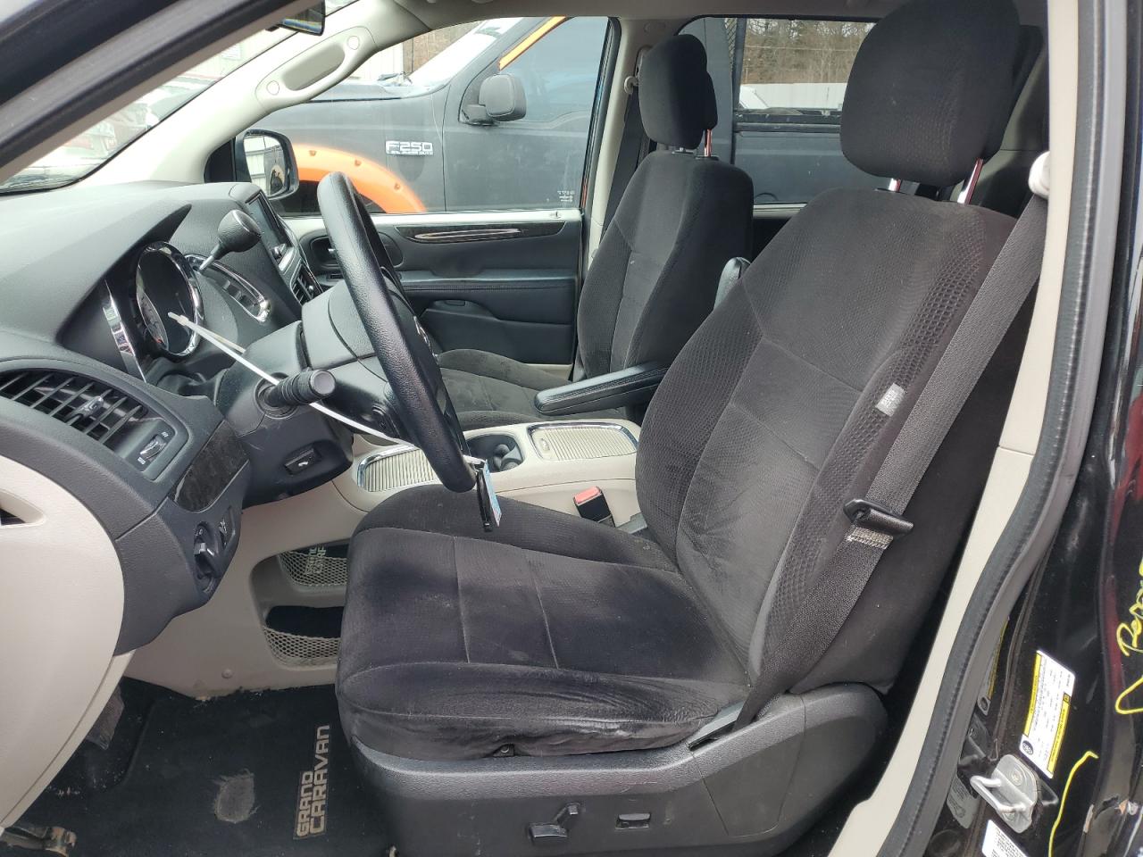 2013 Dodge Caravan - Image 7