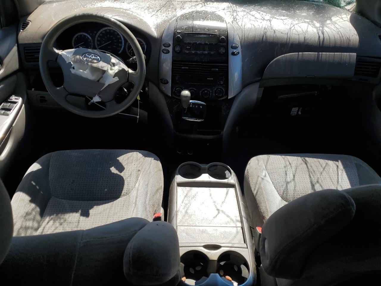 2006 Toyota Sienna - Image 8