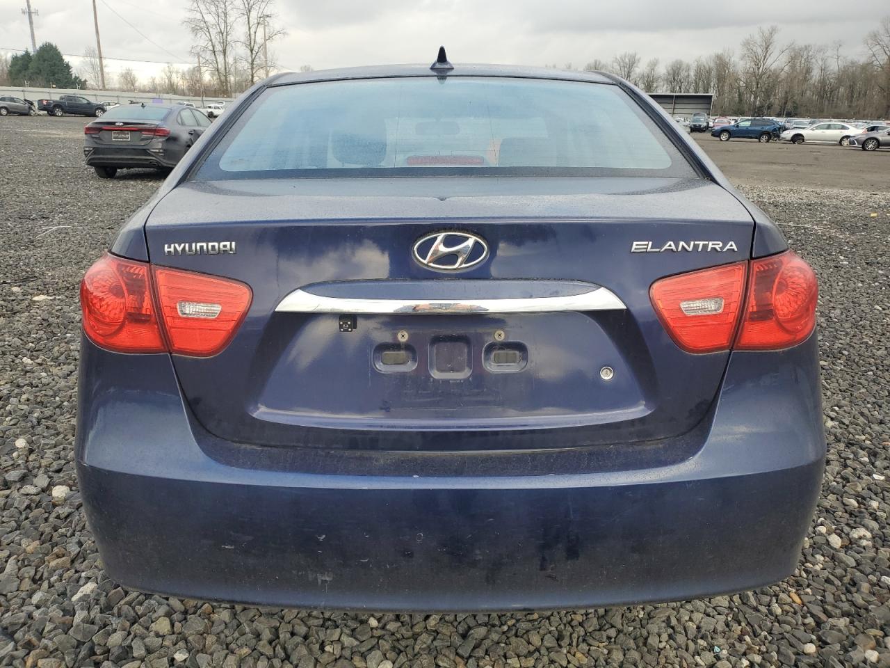 2010 Hyundai Elantra - Image 6