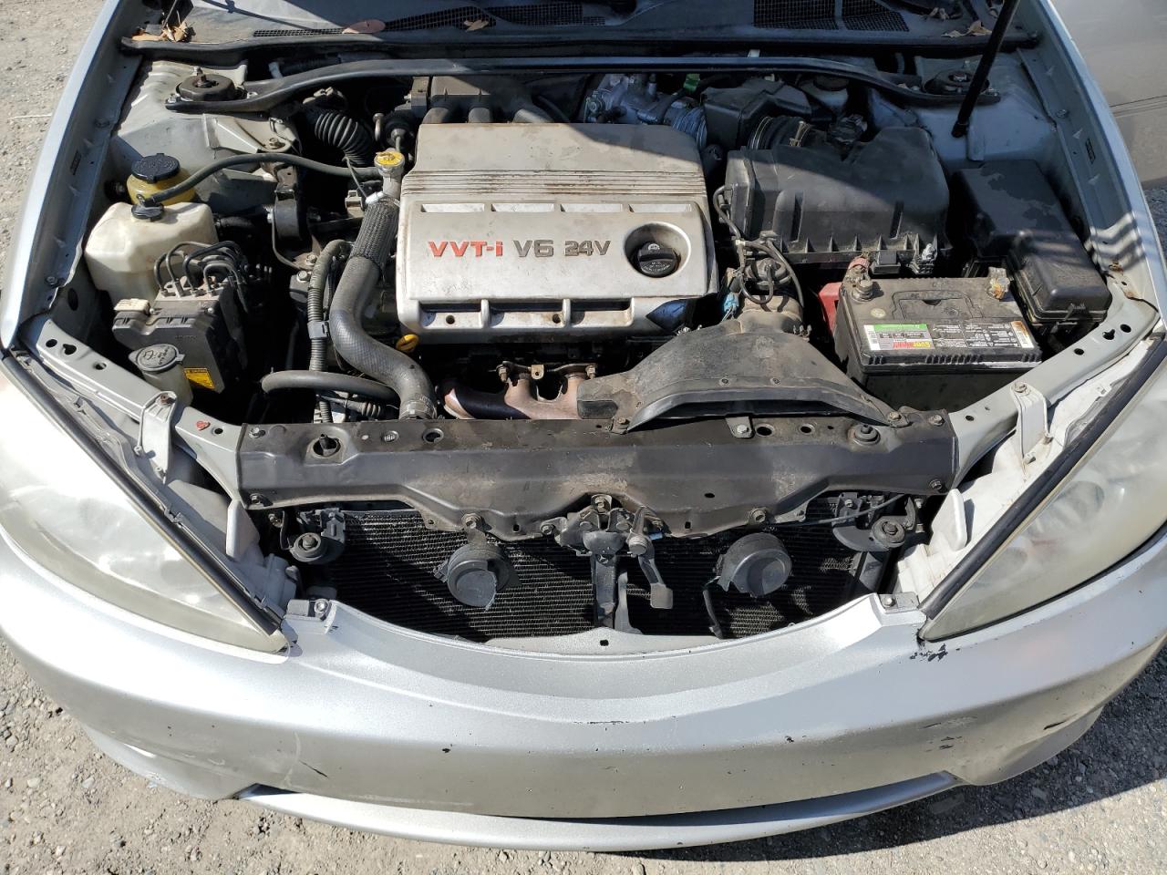 2005 Toyota Camry - Image 11