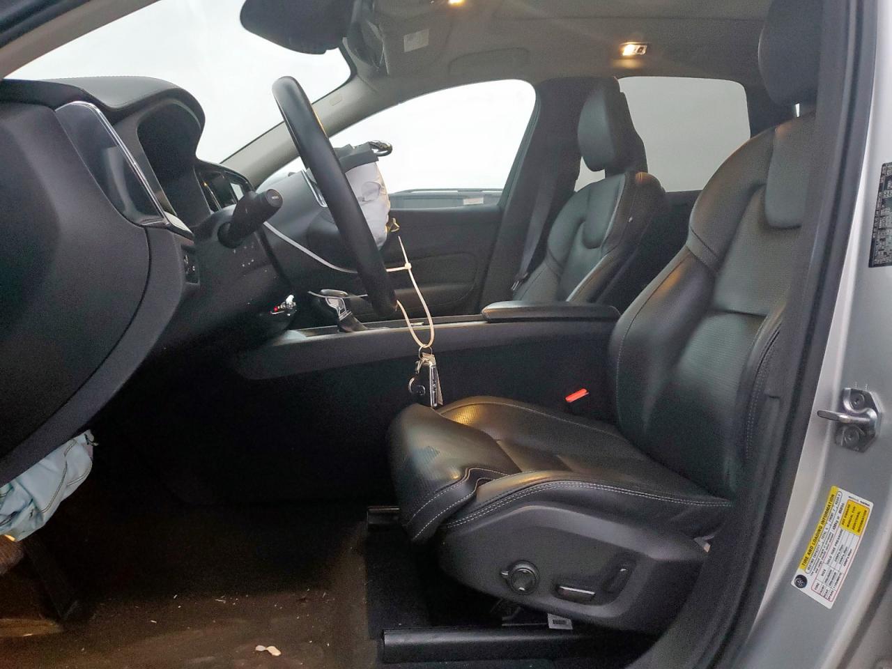 2018 Volvo Xc60 T6 VIN: LYVA22RL5JB082111 Lot: 51134445