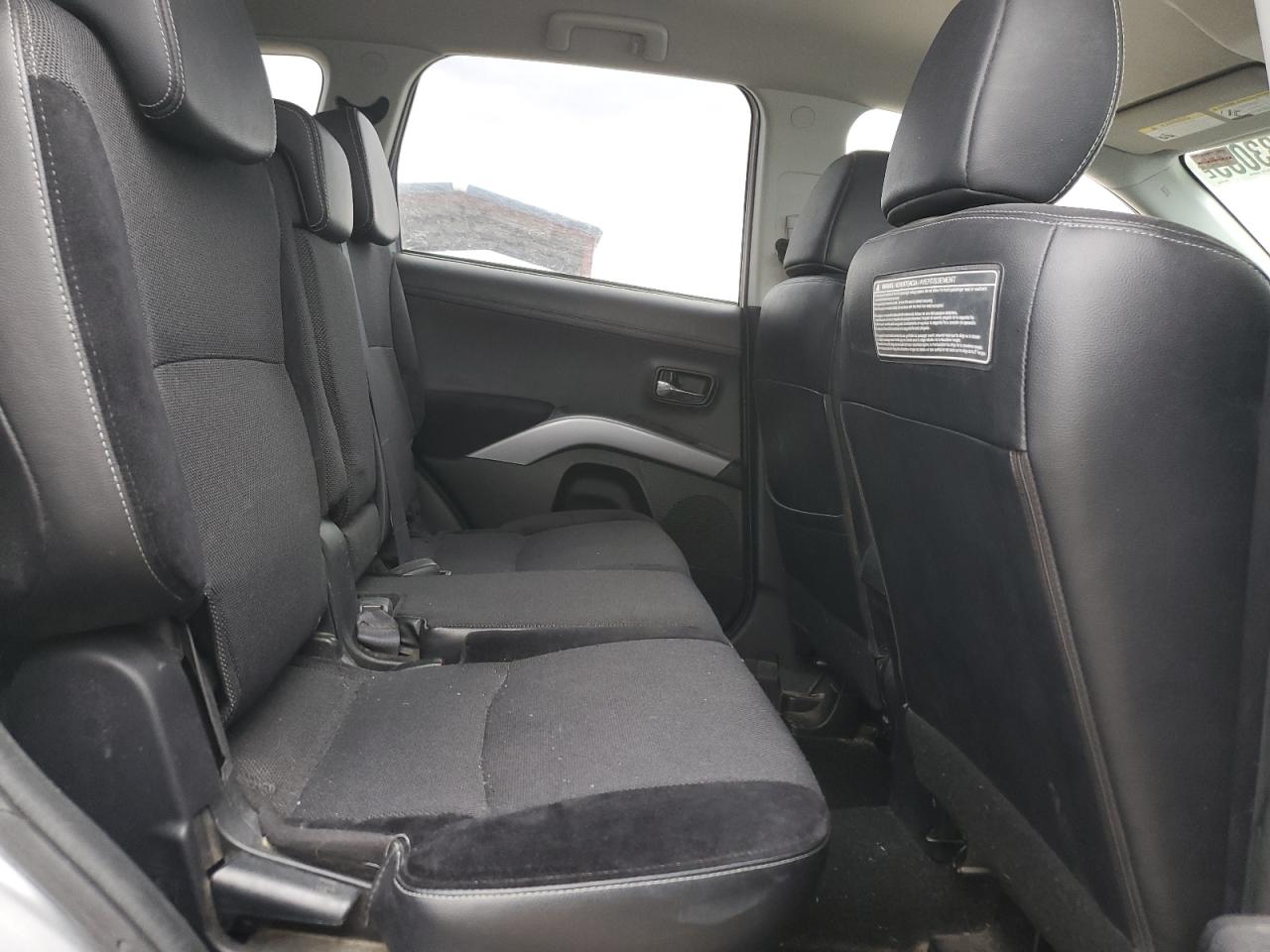 2010 Mitsubishi Outlander Xls VIN: JA4JT4AX5AZ002798 Lot: 49733035
