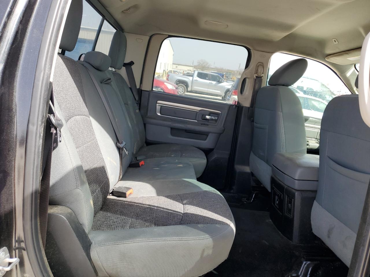 2018 RAM 1500 - Image 10