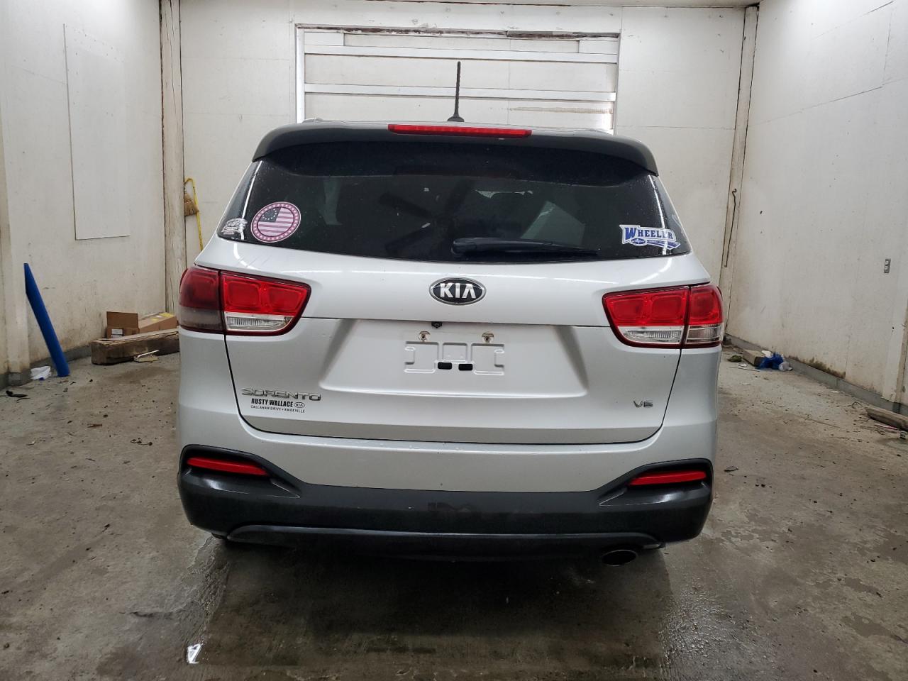 2017 Kia Sorento - Image 6