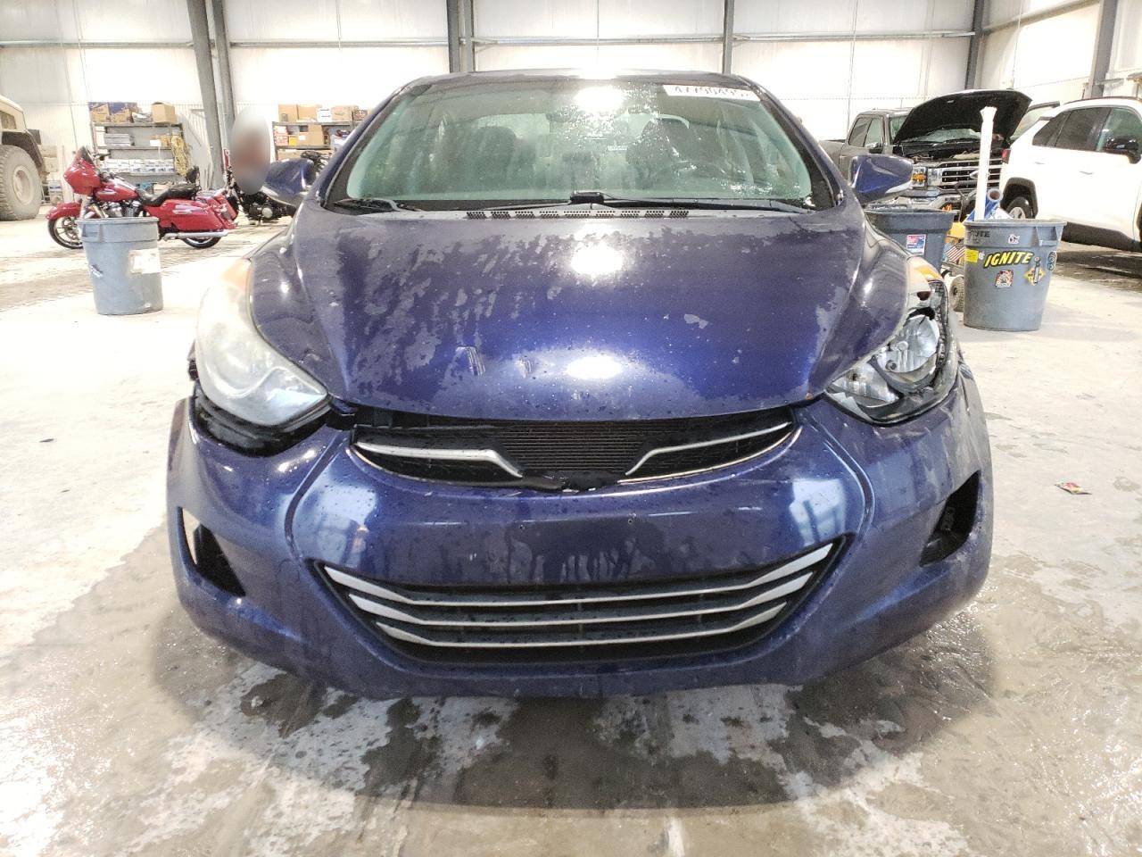 2013 Hyundai Elantra - Image 5