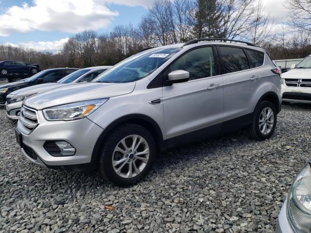 FORD ESCAPE 2018 Srebrny