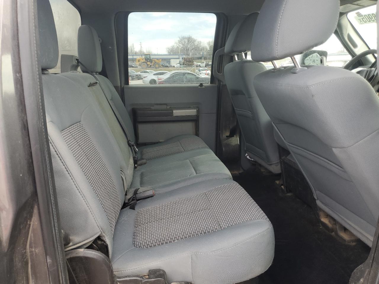 2011 Ford F250 - Image 11