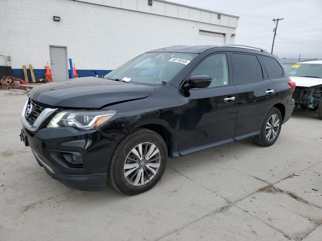 2020 Nissan Pathfinder Sv იყიდება Farr West-ში, UT - Front End