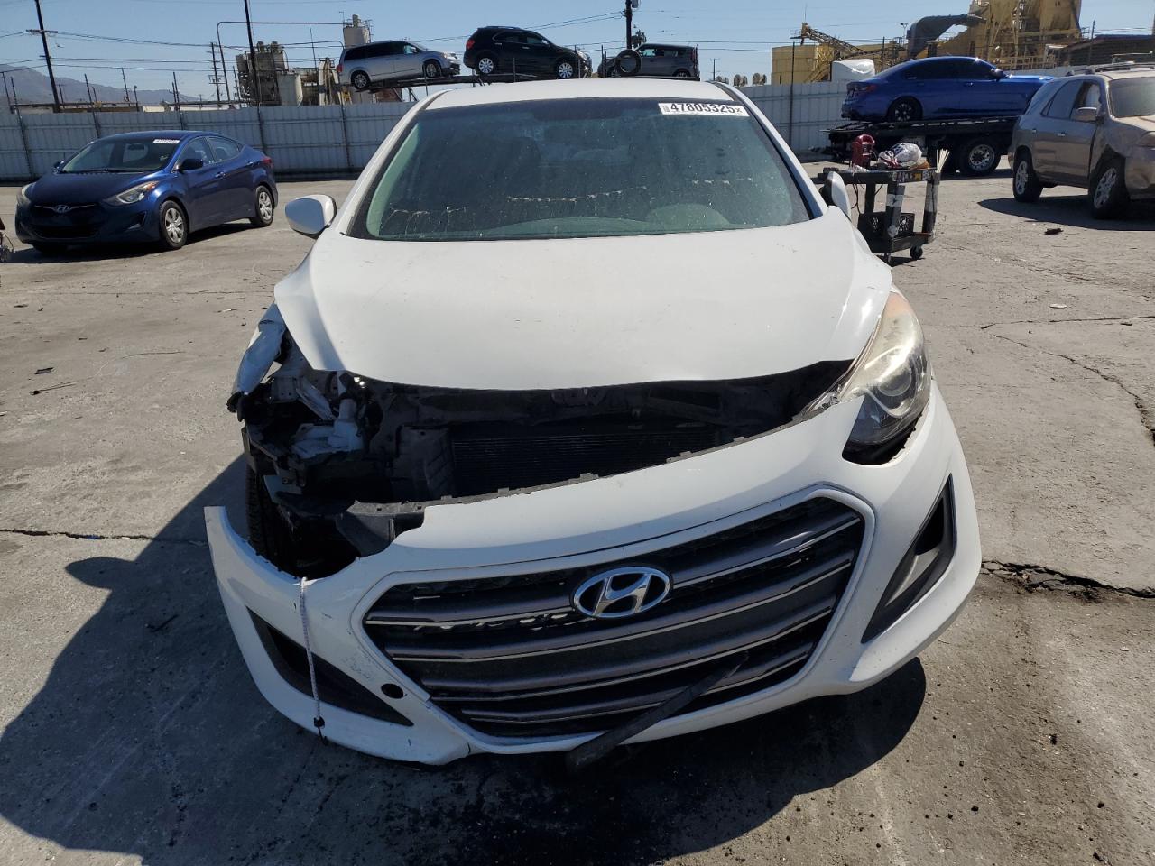 2016 Hyundai Elantra - Image 5