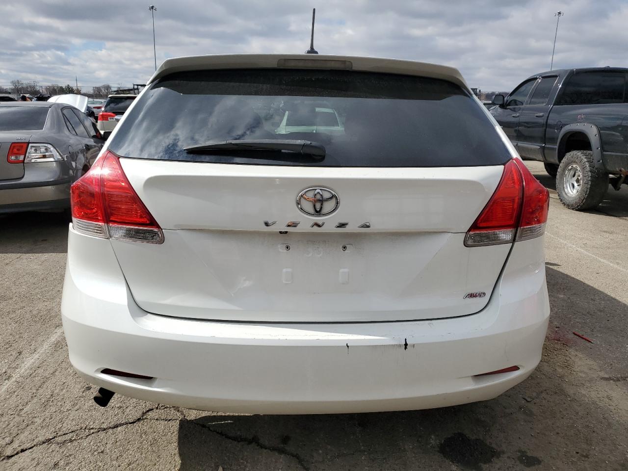 2011 Toyota Venza - Image 6