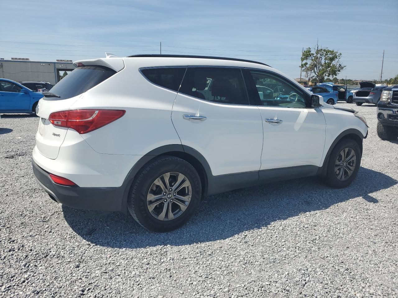 2014 Hyundai Santa Fe - Image 3