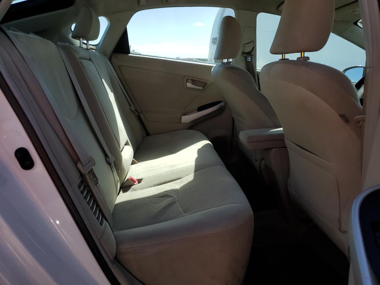 2010 Toyota Prius - Image 10