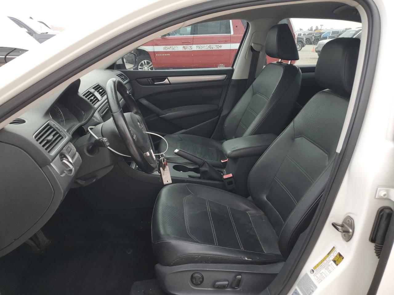 2015 Volkswagen Passat - Image 7