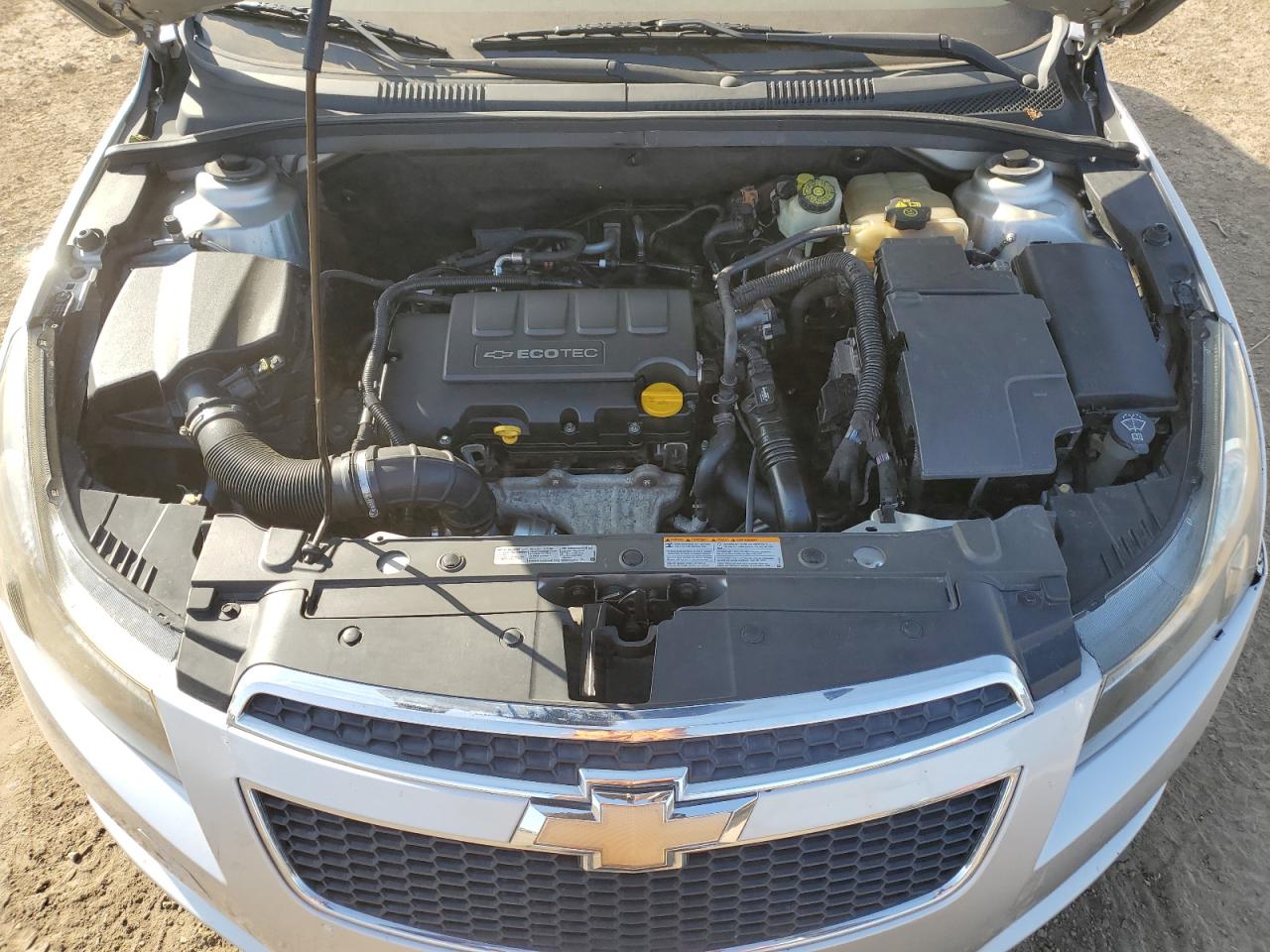 2011 Chevrolet Cruze - Image 12
